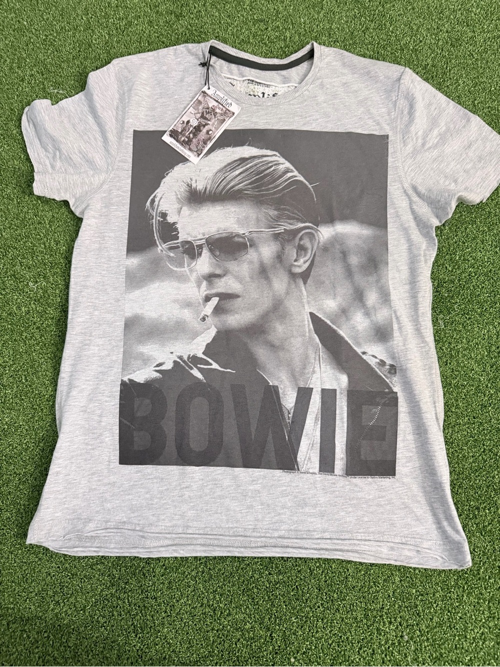 NWT Amplified David Bowie Cigarette Photo Graphic T-Shirt Grey Mens Medium⁠